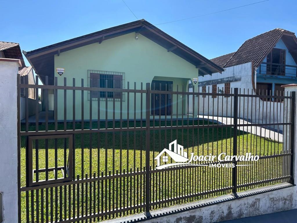 Casa para Venda, em Joinville, bairro Floresta, 5 dormit�rios, 2 banheiros, 1 su�te, 3 vagas